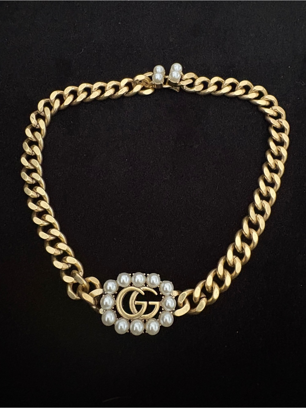 New with box Gucci gold tone  Pearl Accent Chain Necklace chocker  necklace